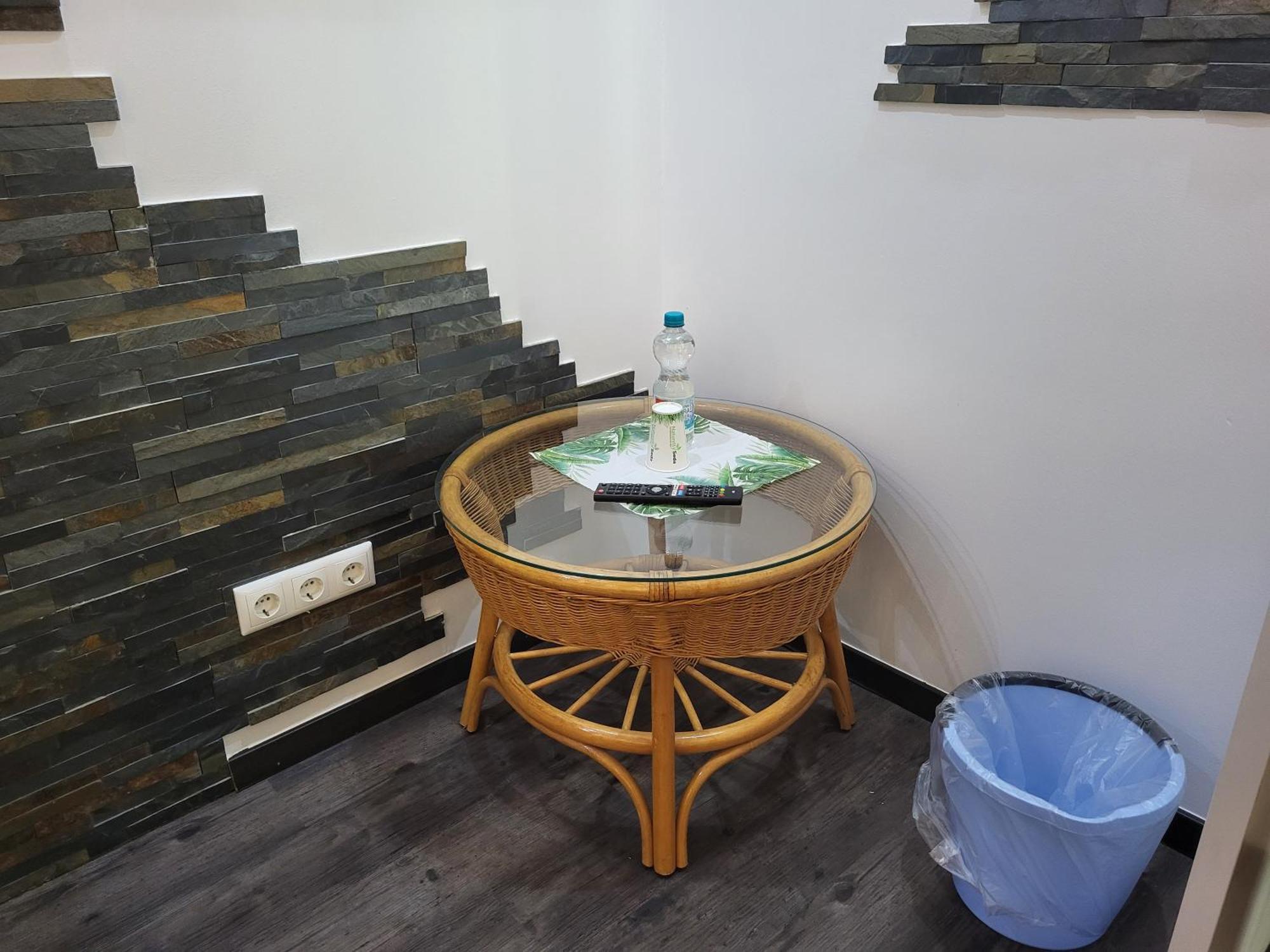 Seelze-Letter Monteurzimmer / Apartment / Messezimmer Δωμάτιο φωτογραφία